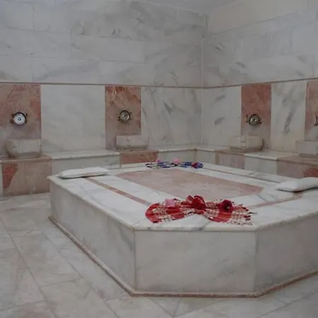 Flamingo Fabulous 2 Bed With Swimming Pool-hosted By Sweetstay Dom wakacyjny Milas